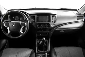 Mitsubishi  8