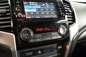 Mitsubishi  6