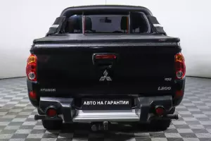 Mitsubishi  5