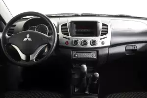 Mitsubishi  6