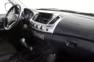 Mitsubishi  7