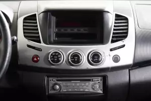 Mitsubishi  8