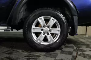 Mitsubishi  6
