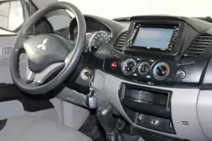 Mitsubishi  9