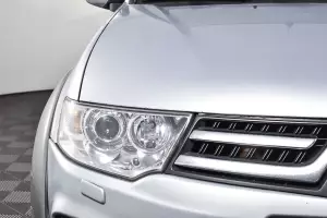 Mitsubishi  8