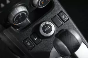 Nissan  13