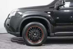 Nissan  5