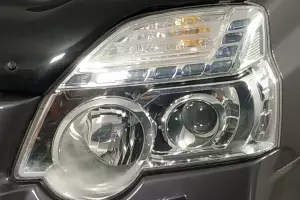 Nissan  8
