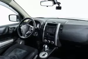 Nissan  9