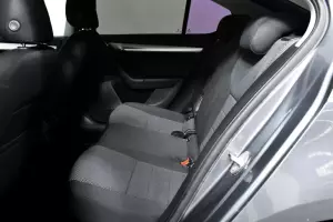 Skoda  9