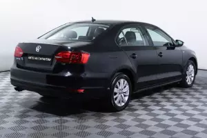 Volkswagen  4