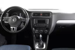 Volkswagen  6