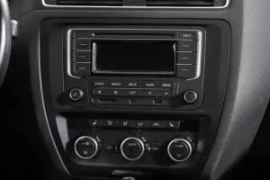 Volkswagen  8