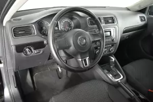 Volkswagen  12