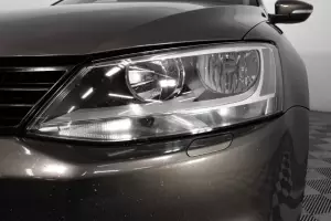 Volkswagen  13