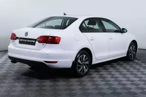 Volkswagen  4