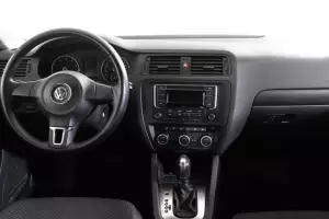 Volkswagen  6
