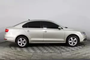 Volkswagen  3