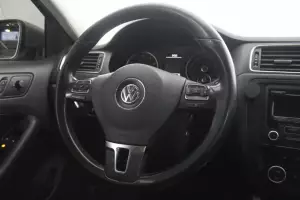 Volkswagen  9