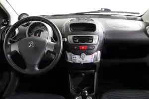 Peugeot  6
