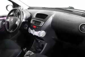 Peugeot  7