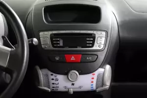 Peugeot  8