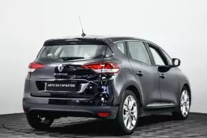 Renault  21