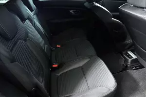 Renault  13