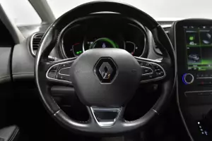 Renault  6