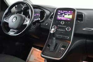 Renault  12