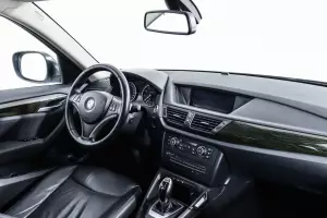 BMW  8