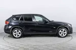 BMW  3