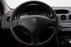 Peugeot  12