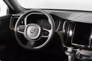 Volvo  1
