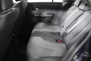 Nissan  11