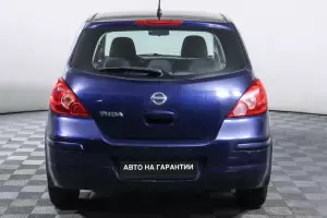 Nissan  5