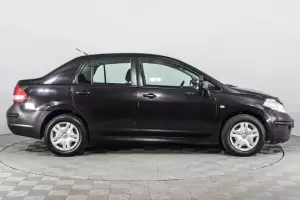 Nissan  3