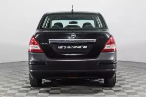 Nissan  5