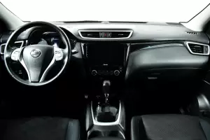 Nissan  6