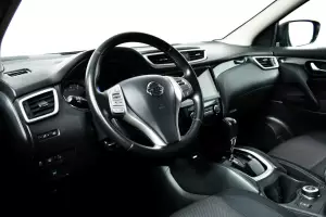 Nissan  8