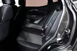 Nissan  9