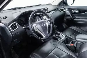 Nissan  10