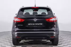 Nissan  5
