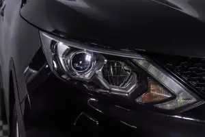 Nissan  7
