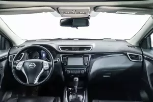 Nissan  8