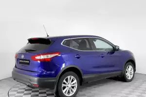 Nissan  17