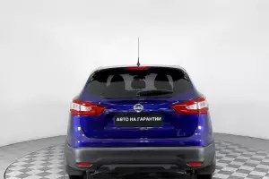 Nissan  15