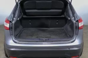 Nissan  5