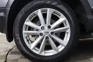 Nissan  6