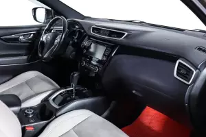 Nissan  10